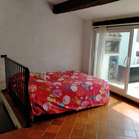 Casa vacanze Jolie maison de village avec terrasse tropézienne. *